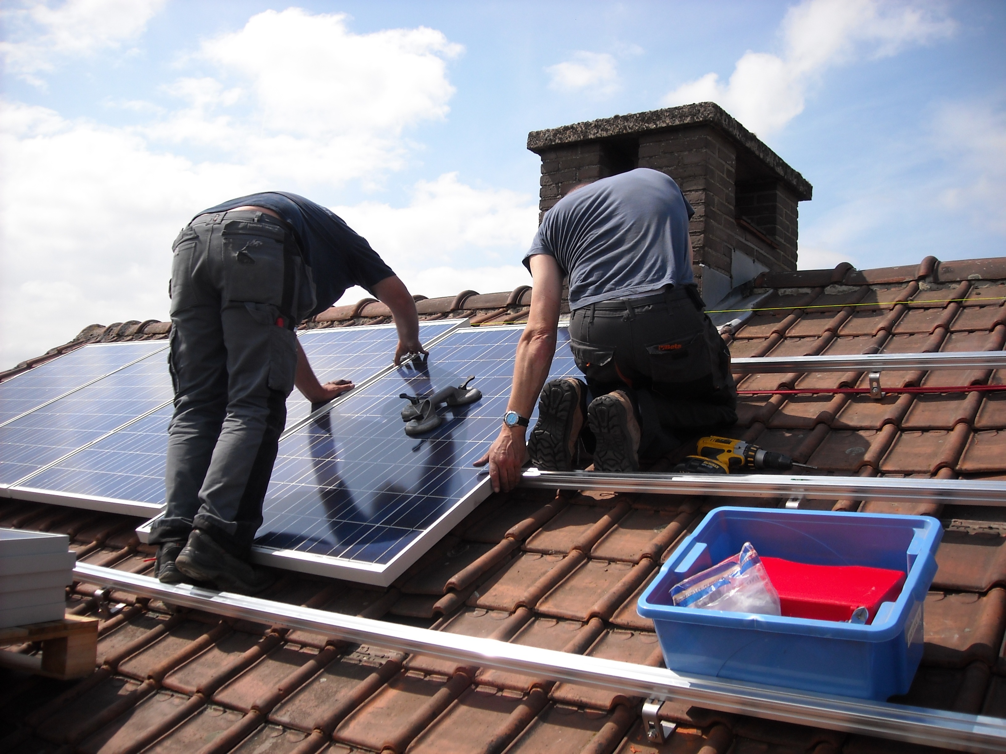 Anwendung und Einführung eines netzunabhängigen Solarstromsystems